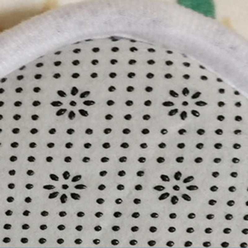 Contemporary Christmas Print Rug Polyester Carpet Non-Slip Backing Indoor Rug for Living Room