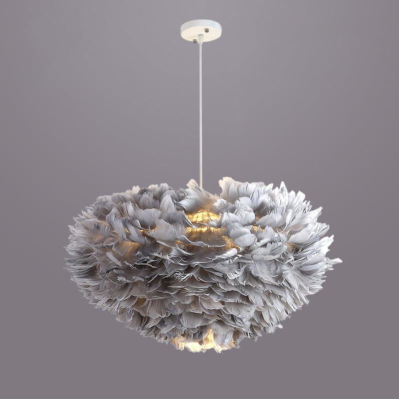 Lampe pendentielle en plumes