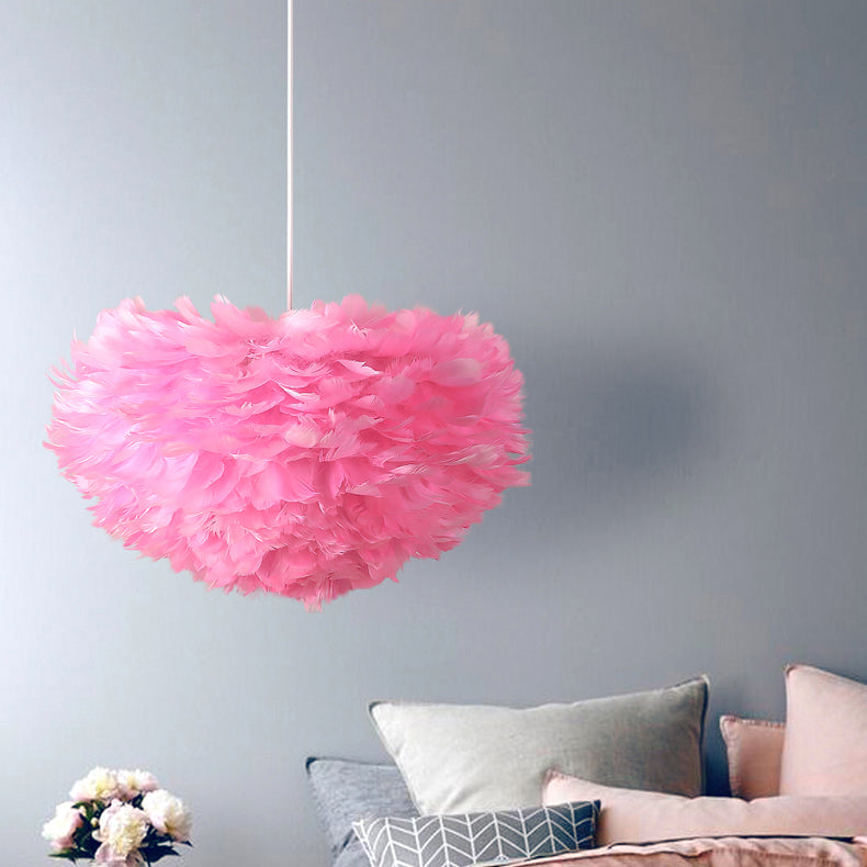 Lampe pendentielle en plumes