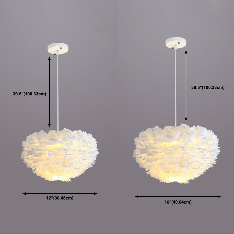 Lampe pendentielle en plumes