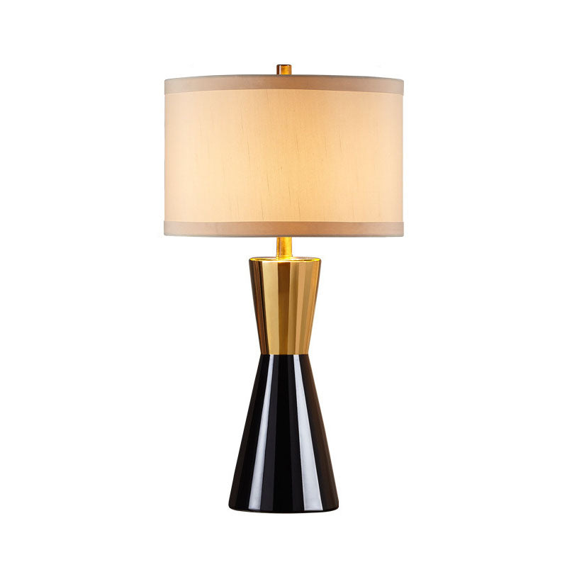 Black-gold Metal Single Head Postmodern Table Lamp for Bedroom Living Room Nightstand Lamps