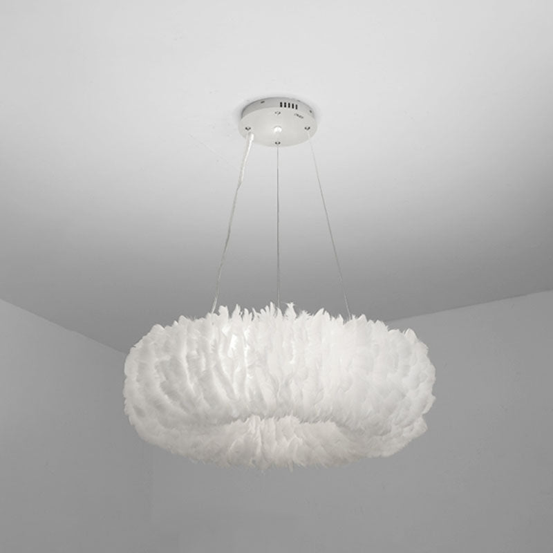 Verstellbare Kronleuchterleuchten moderner Kronleuchter -Anhängerlampe mit weißem Federschatten