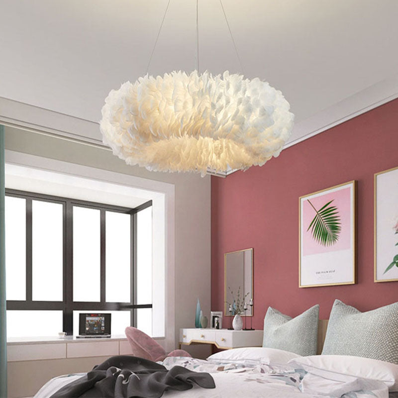 Multi-Kopf-Kronleuchterleuchten moderner Kronleuchter-Anhängerlampe mit weißem Federschatten