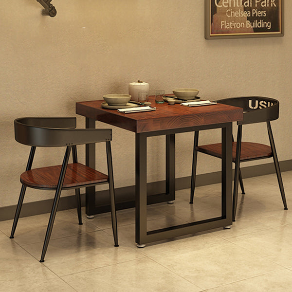 Mesa de comedor industrial de madera, mesa cuadrada marrón con base de trineo para comedor