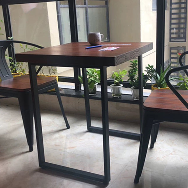Mesa de comedor industrial de madera, mesa cuadrada marrón con base de trineo para comedor