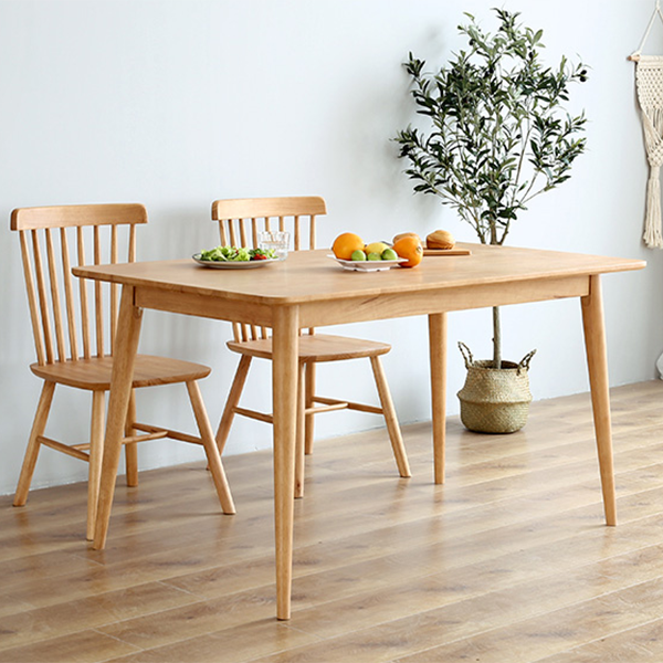 Rectangle Wooden Dining Table Modern Balata Wood Table with 4 Legs for Restaurant