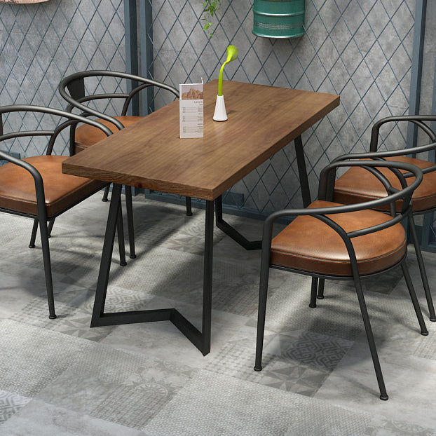Industrial Massivholz Esstisch Brauner Tisch mit Metallbasis für Esszimmer