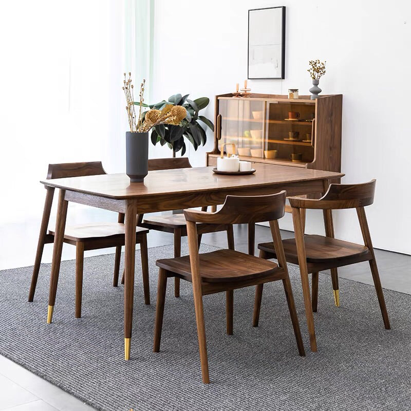 Table à manger en bois de forme de forme rectangle Luxury avec 4 jambes