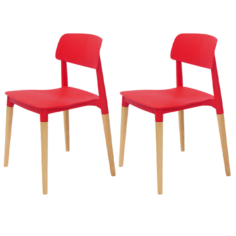 Chaises de salle à manger sans bras empilables en plastique ou ouverte la chaise latéral avec des cuisses de bois