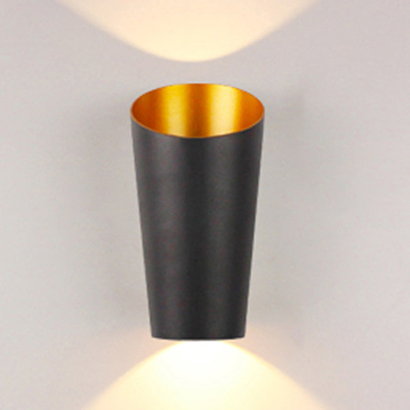 Geometrische Schattenwandbeleuchtung postmoderner Metall 2 Lichter Leuchten Lampe