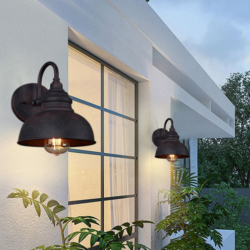 Industrielle klassische Kuppelwandlampe Schmiedeeisen -Wandleuchte für Außenräume