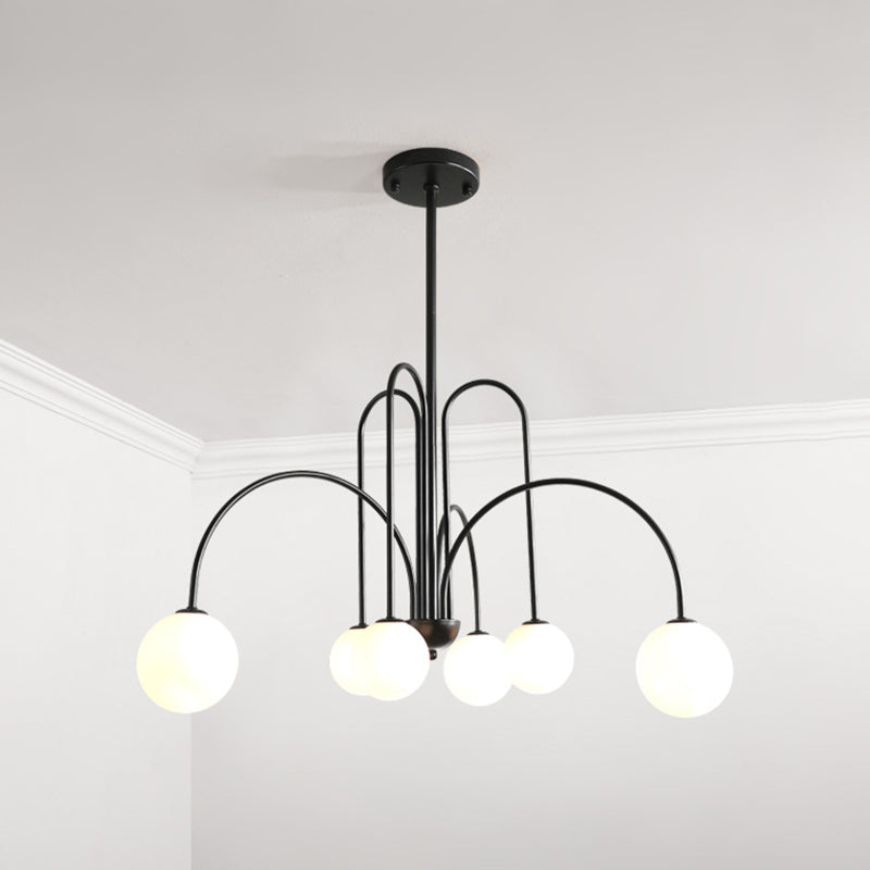 Moderno lampadario in ferro laccato a sospensione a sospensione a ciondolo di lusso con tonalità di vetro bianco