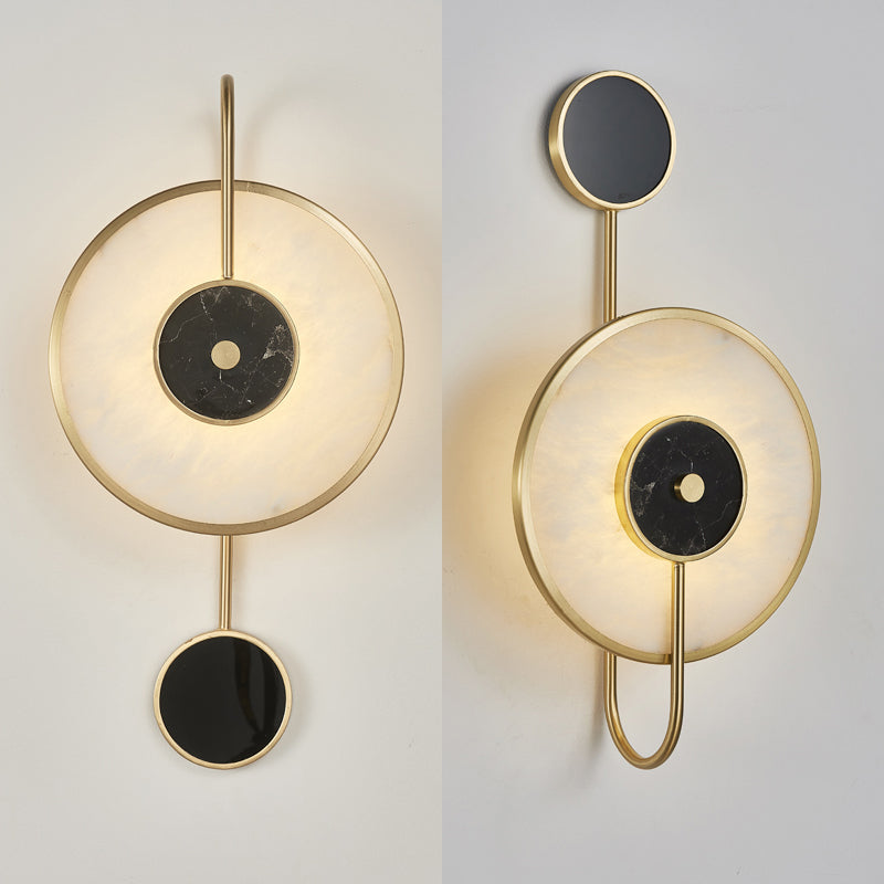 Lampada di sconde geometrica moderna lampada a parete in oro a 1 luce con tonalità di pietra bianca