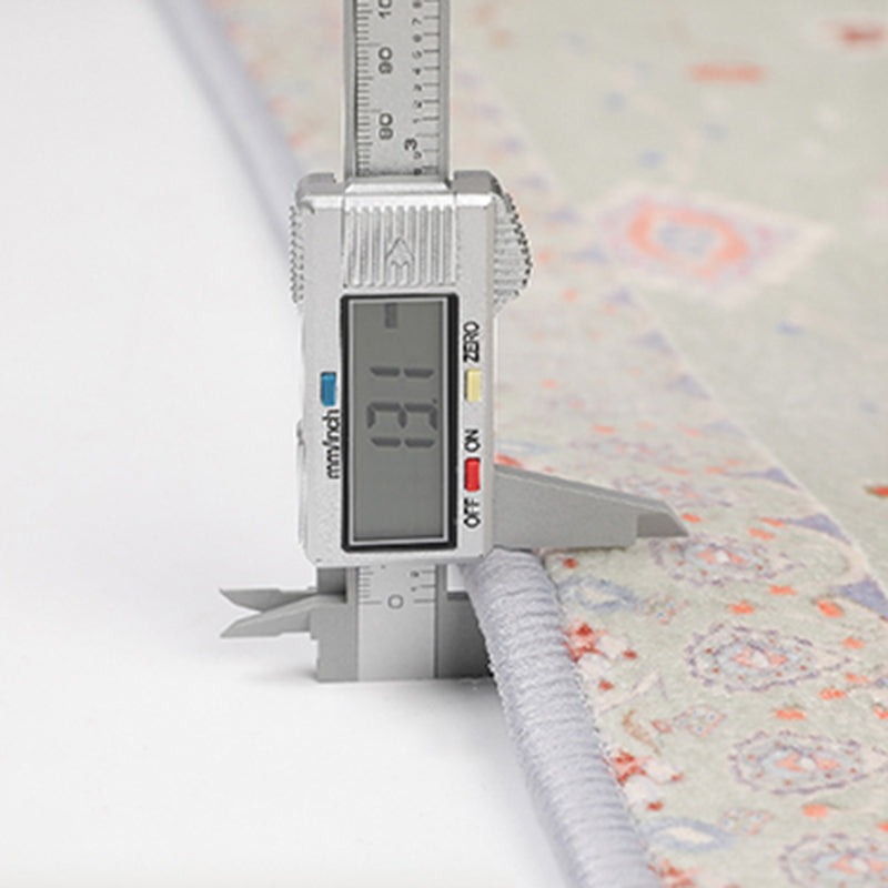 Pink Modern Rug Graphic Pattern Polyester Area Rug Non-Slip Backing Carpet for Home Decor