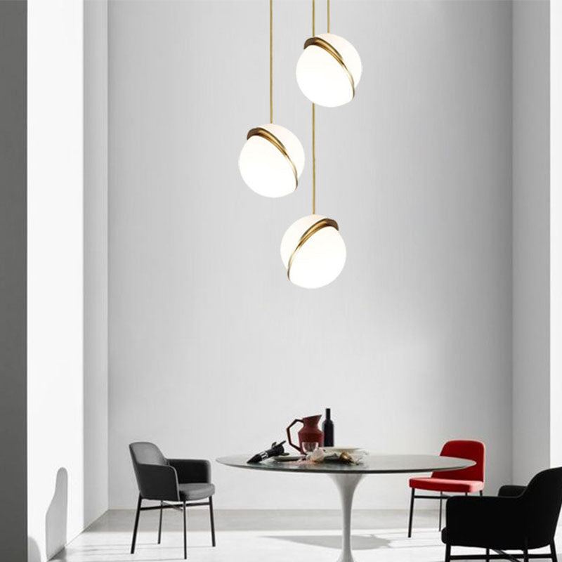 Acrylkugel zeitgenössischer einfacher einzelner Buld -Anhänger LED -Anhänger für Barstudienraum