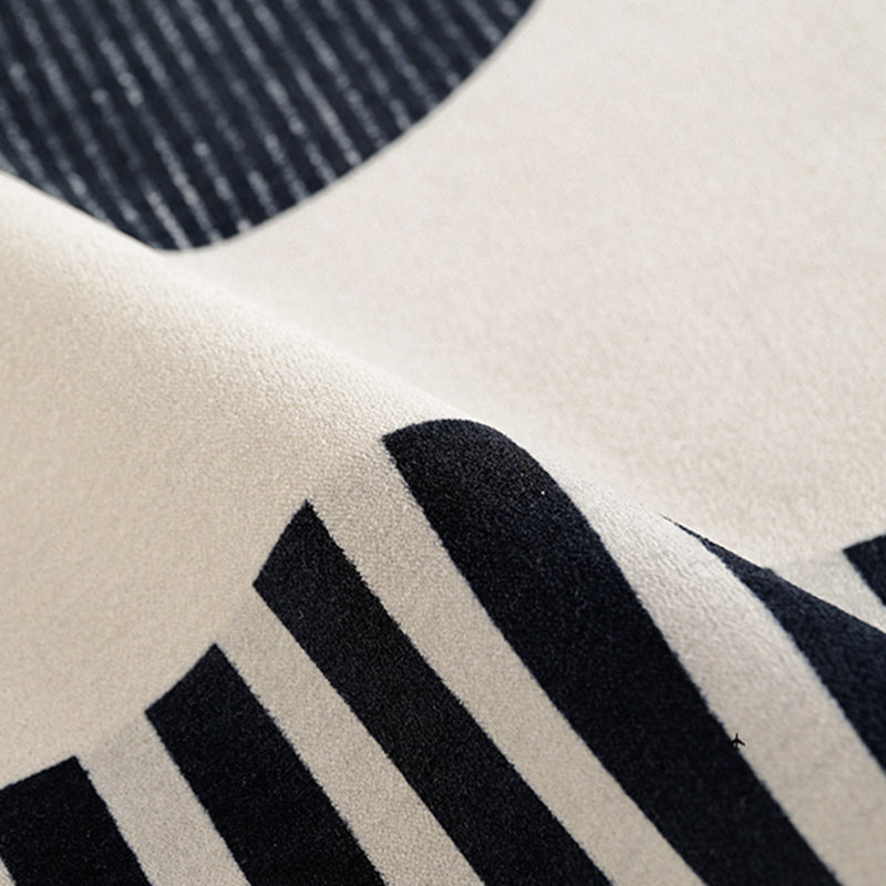 Casual Graphic Printed Rug Polyester Carpet Stain Resistant Area Rug for Home Decoration