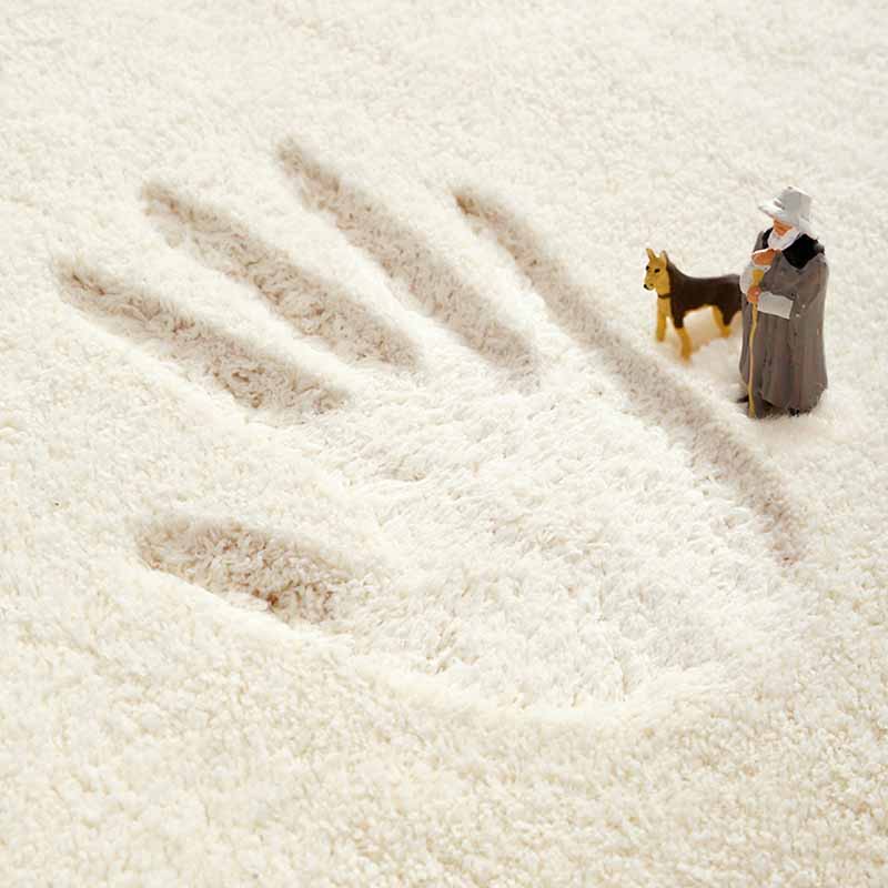 Beige Modern Rug Polyester Solid Color Area Rug Stain Resistant Rug for Living Room