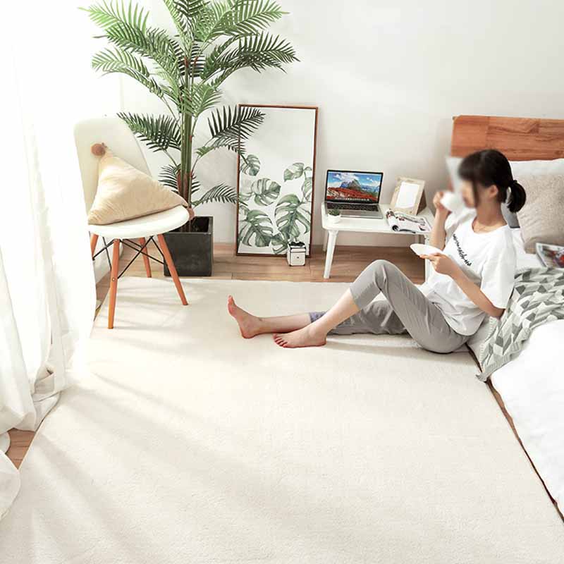 Beige Modern Rug Polyester Solid Color Area Rug Stain Resistant Rug for Living Room