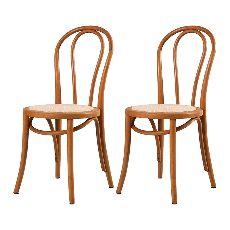 Le bois de hêtre de style contemporain préside la cuisine arrière de Windsor dinant la chaise