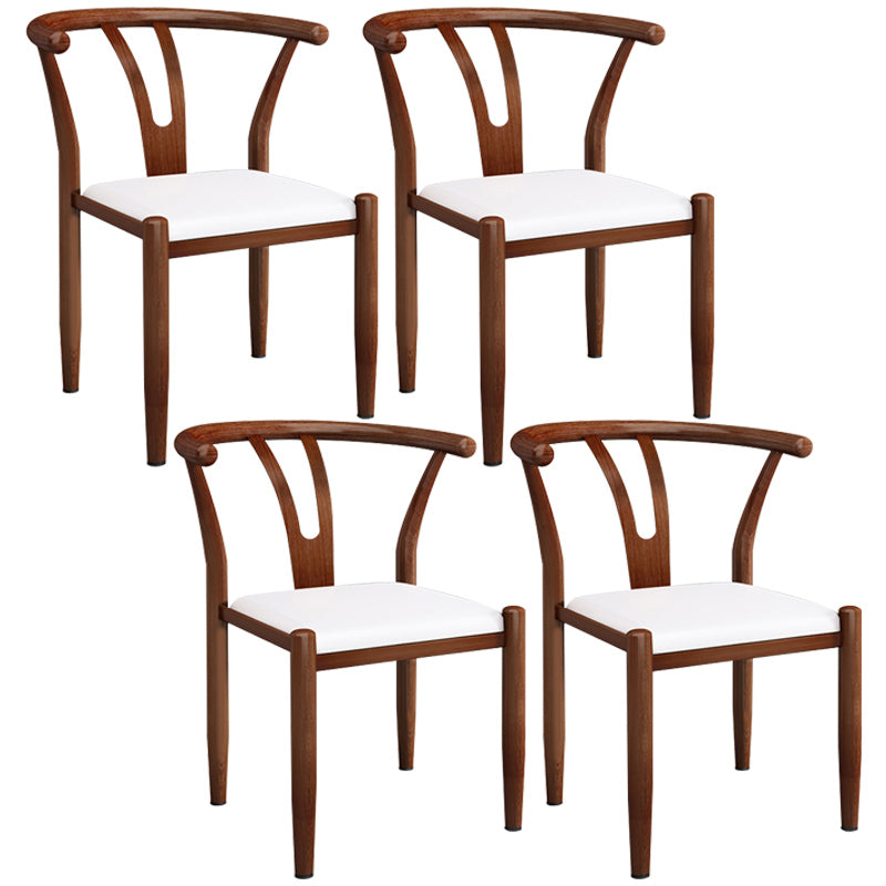 Chaises en métal de style contemporain