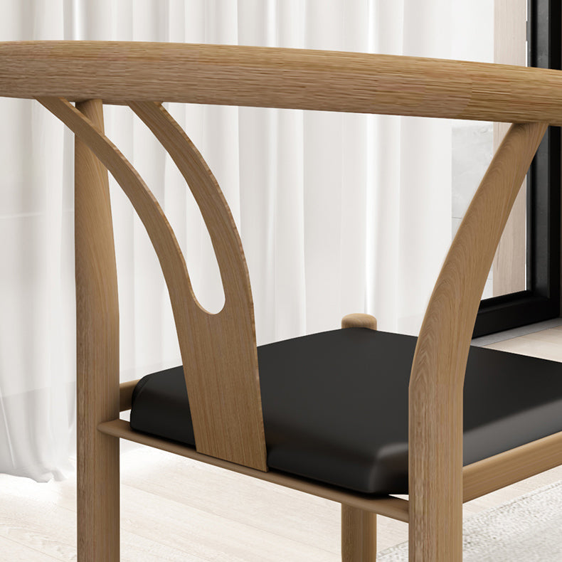 Chaises en métal de style contemporain