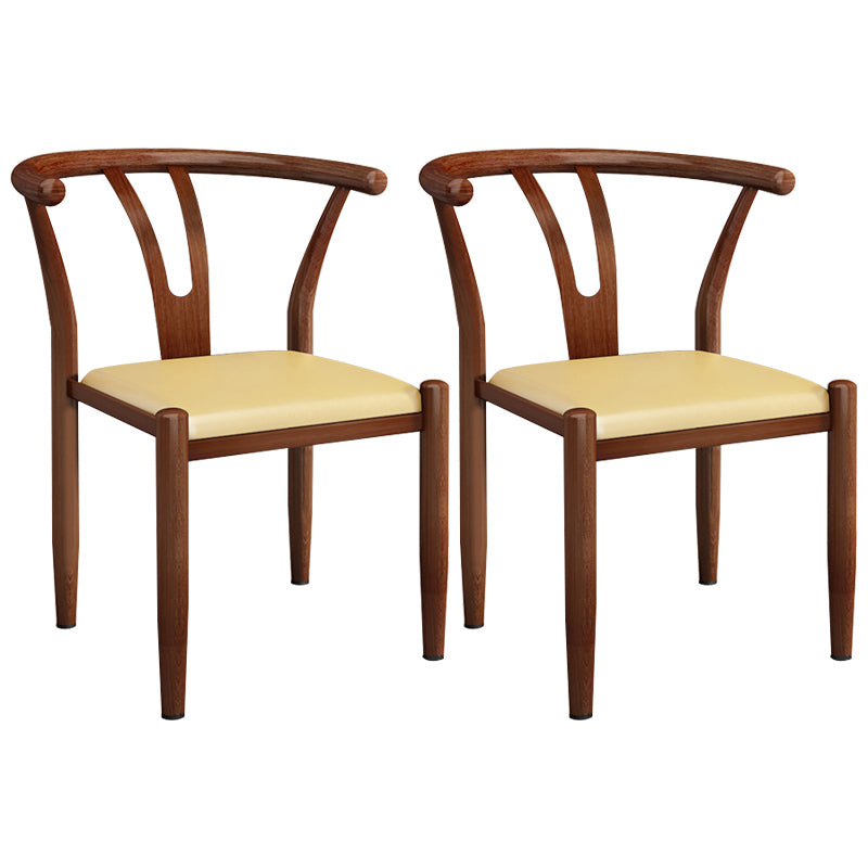 Chaises en métal de style contemporain