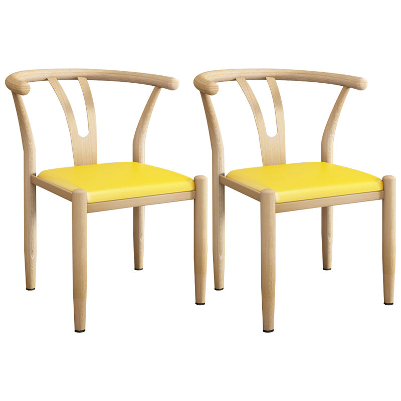 Chaises en métal de style contemporain
