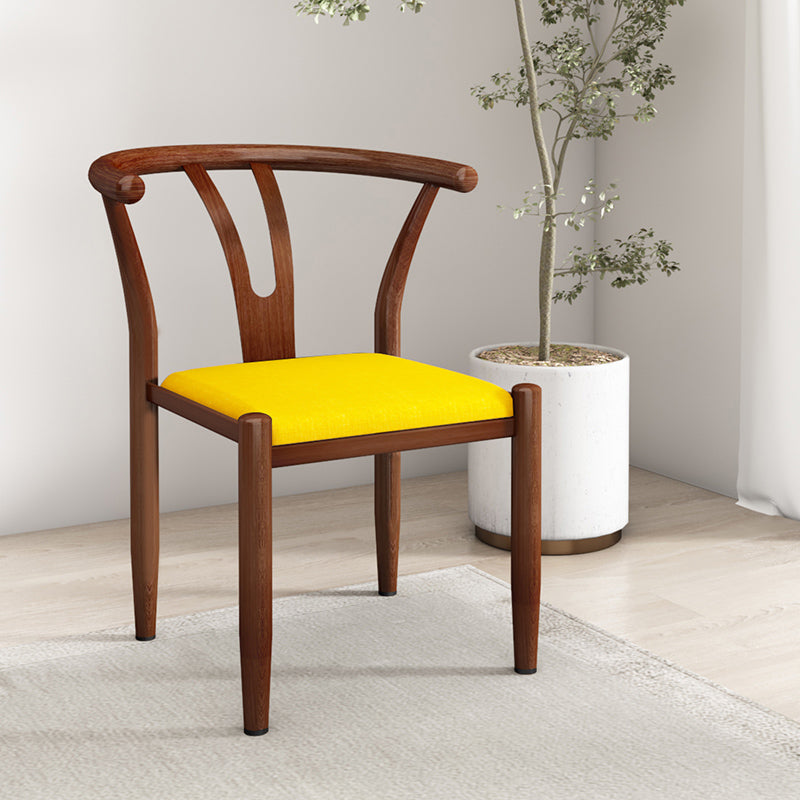 Chaises en métal de style contemporain