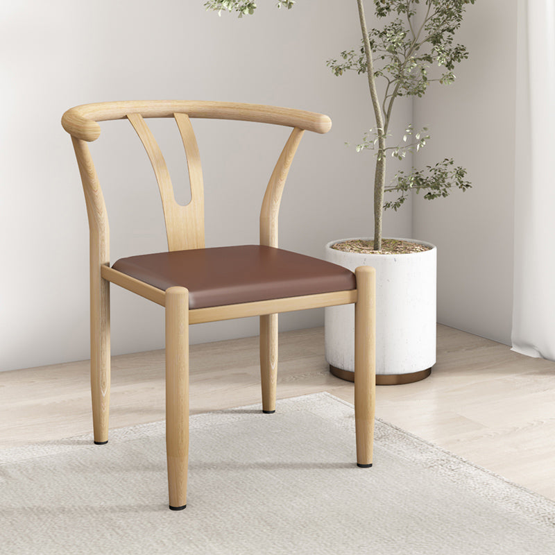 Chaises en métal de style contemporain