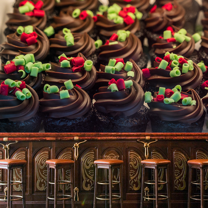 Different Flavors of Cakes Modern Stain Resistant Wall Decor for Cake Shop