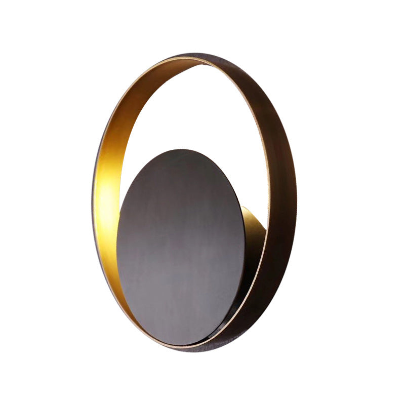 Luce di applique a parete rotonda post-moderna Luce a parete in metallo contratto per camera da letto