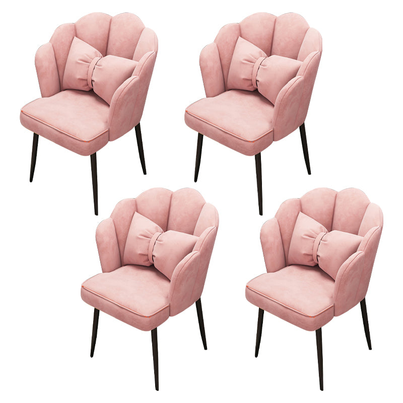 Chaise d'appoint contemporaine en métal, avec bras rembourrés, avec couronne et dossier supérieur