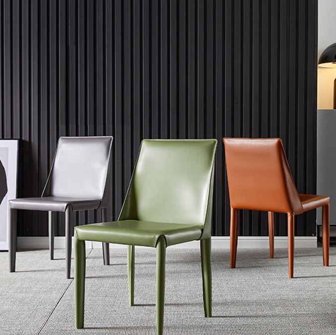 Chaise d'appoint en cuir de selle de restaurant de style design, finition mate, chaise de salle à manger Parsons