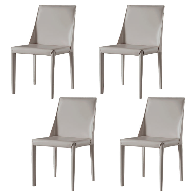 Chaise d'appoint en cuir de selle de restaurant de style design, finition mate, chaise de salle à manger Parsons
