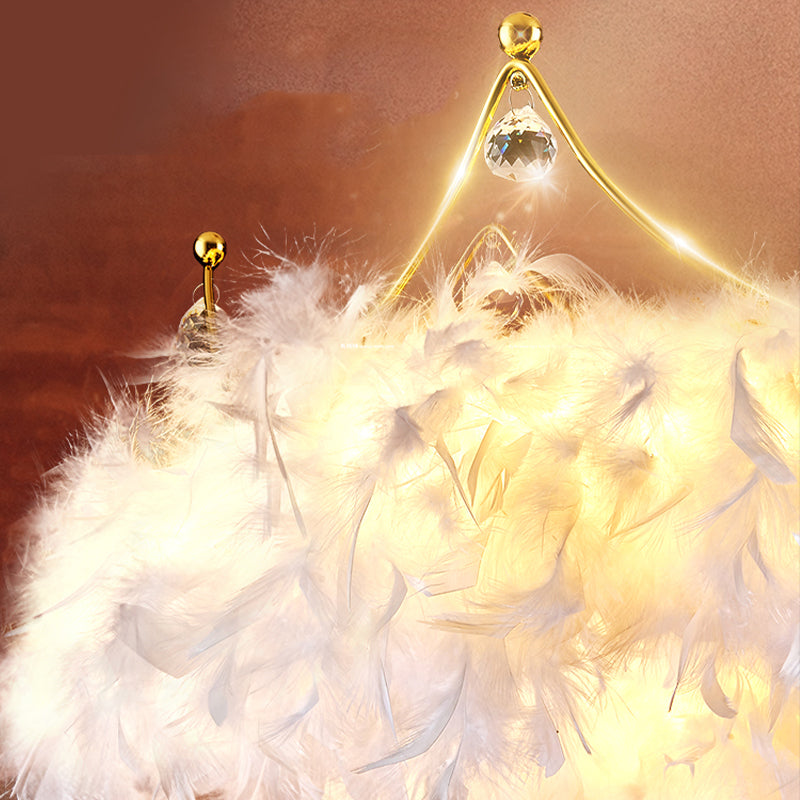 Crown kroonluchter lamp Moderne 1-licht witte kroonluchter verlichtingsarmaturen met verenschaduw