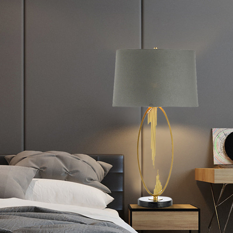 1 Kopf verjüngter Drum Task Light Modernismus Stoff Nachtischlampe in Grau mit Marmorbasis
