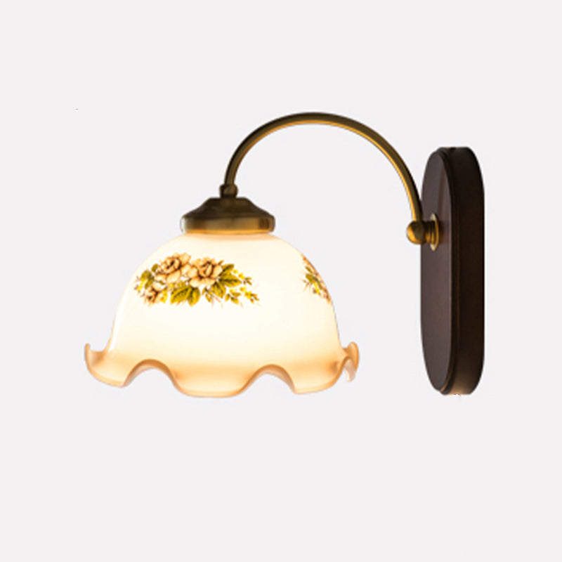 Flower Sconce Light Fixtures Modern 1-Light Brass Wall Mounted Lamp with Grass Shade