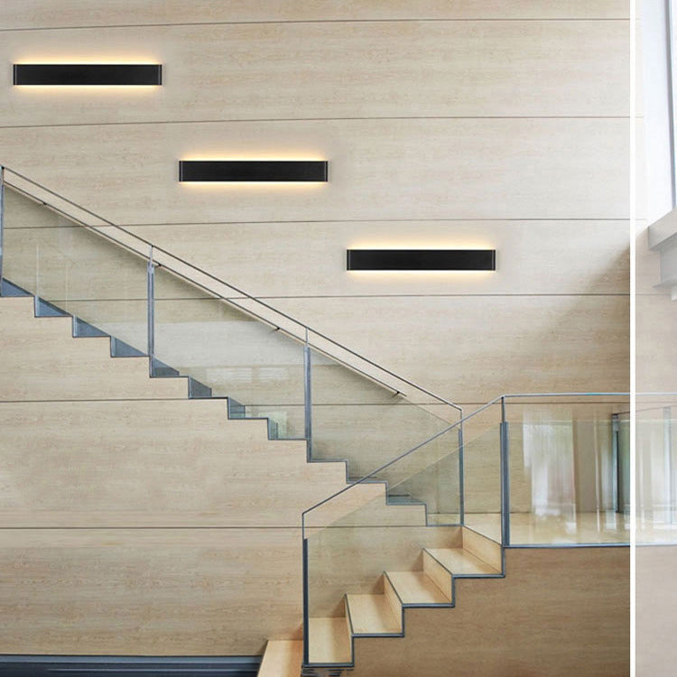 Modern Simple Simple Style Rectangular Linee Shade SCONCE ALLUMINIO 1 Prononi leggeri per fronte a specchio.