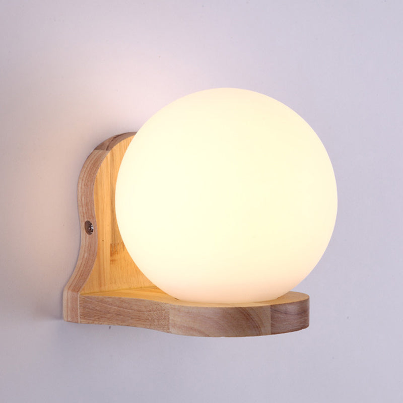 Prontoni contemporanei di vetro bianco e parete in legno una lampada montata a parete bub per soggiorno