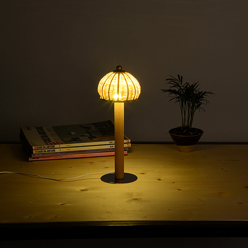 Lampada da scrivania piccola giapponese con 1 lampadina, in legno lavorato a mano, con paralume in bambù