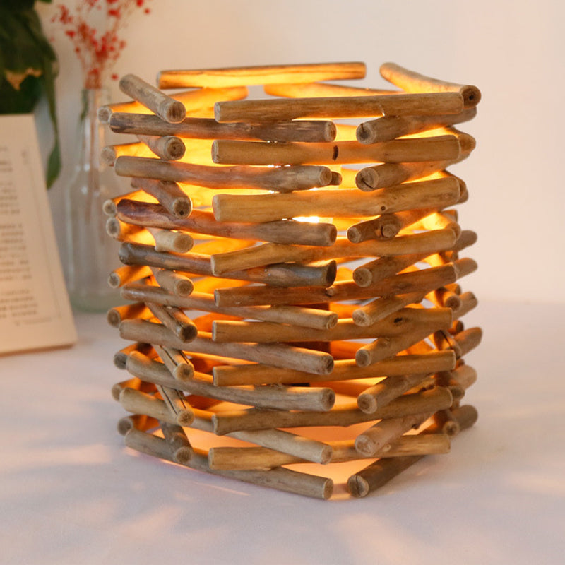 Lampada da scrivania piccola cilindrica in legno Asia con 1 lampadina, illuminazione da lavoro marrone per camera da letto, larghezza 8"/10".