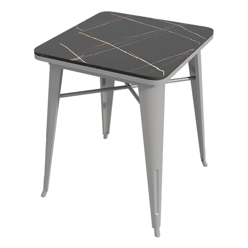 Mesa de comedor industrial Mesa de comedor de piedra sinterizada negra con base de trineo