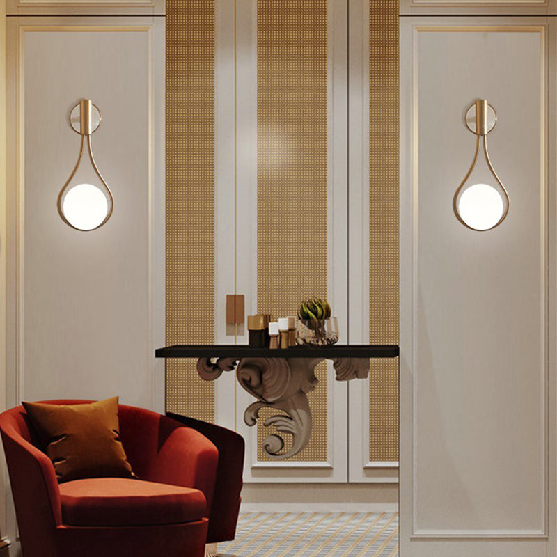 Moderner Stil Globe Wall Lampe Kit Glas 1 Leichte Wohnzimmerleuchten in Gold