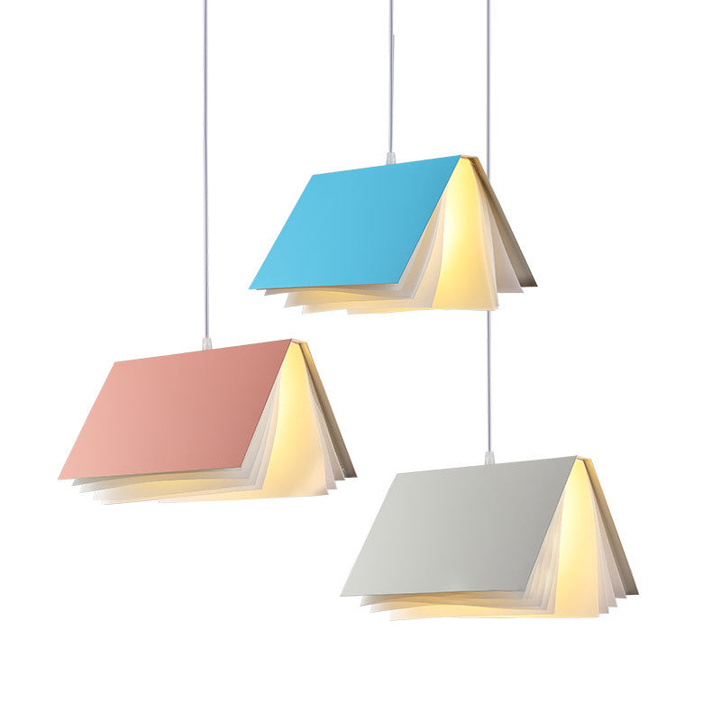Lámpara de colgante de macarrones de hierro ligero de color colgante artístico moderno con telas