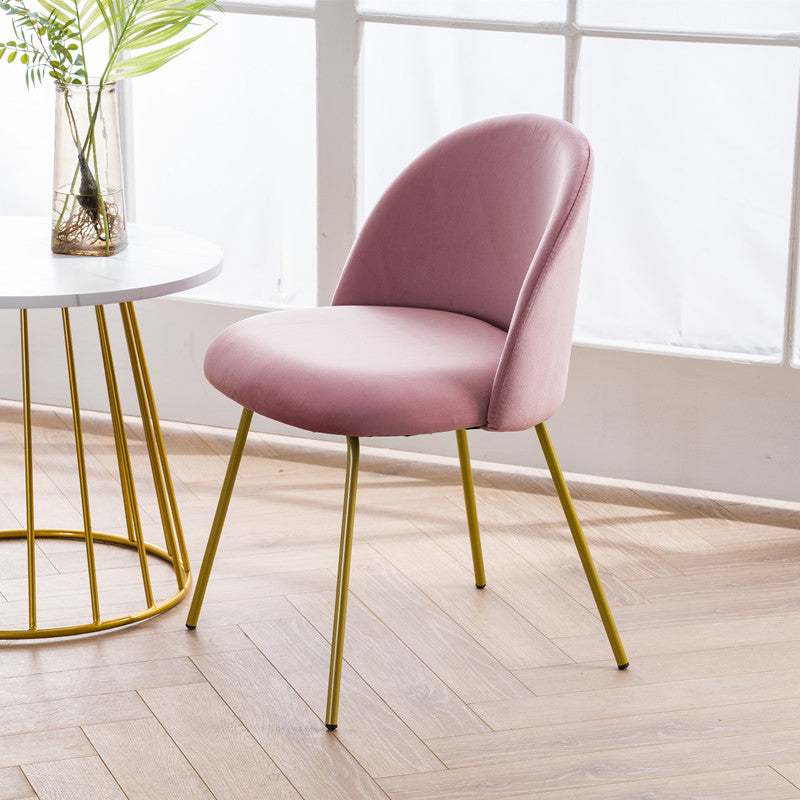 Chaise d'appoint de restaurant occidental scandinave en flanelle, chaise de salle à manger au fini mat Parsons
