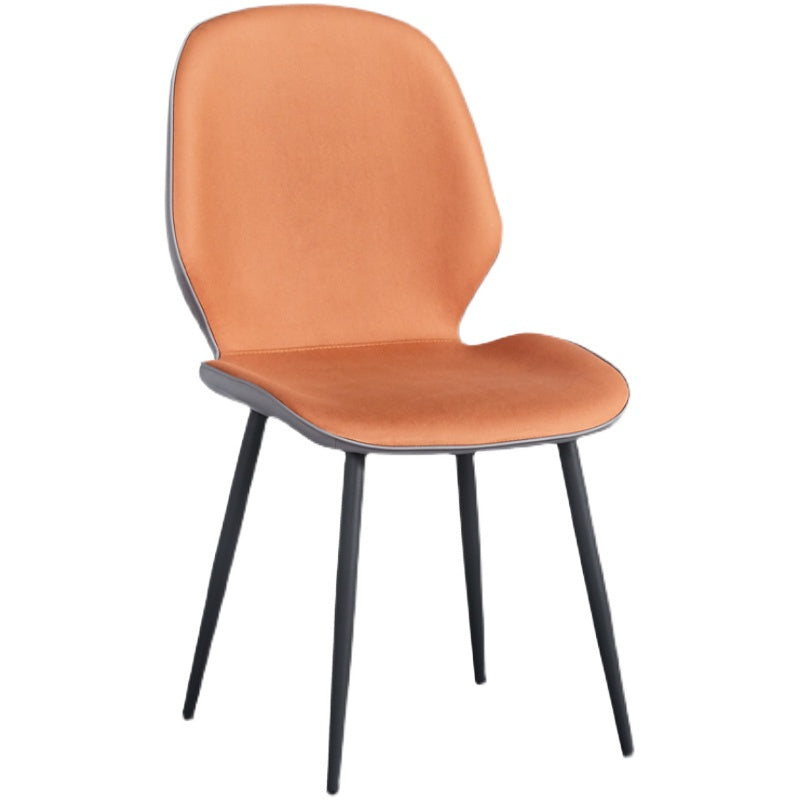 Chaise d'appoint scandinave pour la maison, chaise de salle à manger rembourrée en métal à dossier solide