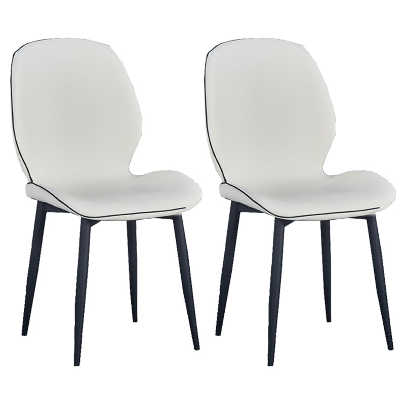 Chaise d'appoint scandinave pour la maison, chaise de salle à manger rembourrée en métal à dossier solide