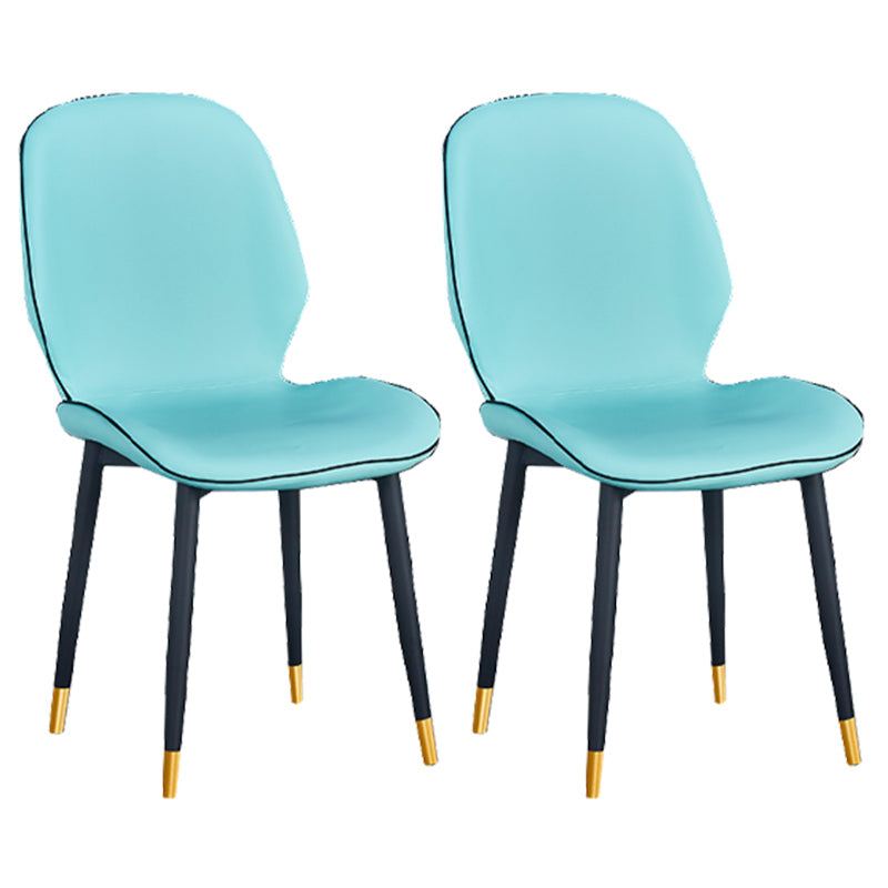 Chaise d'appoint scandinave pour la maison, chaise de salle à manger rembourrée en métal à dossier solide