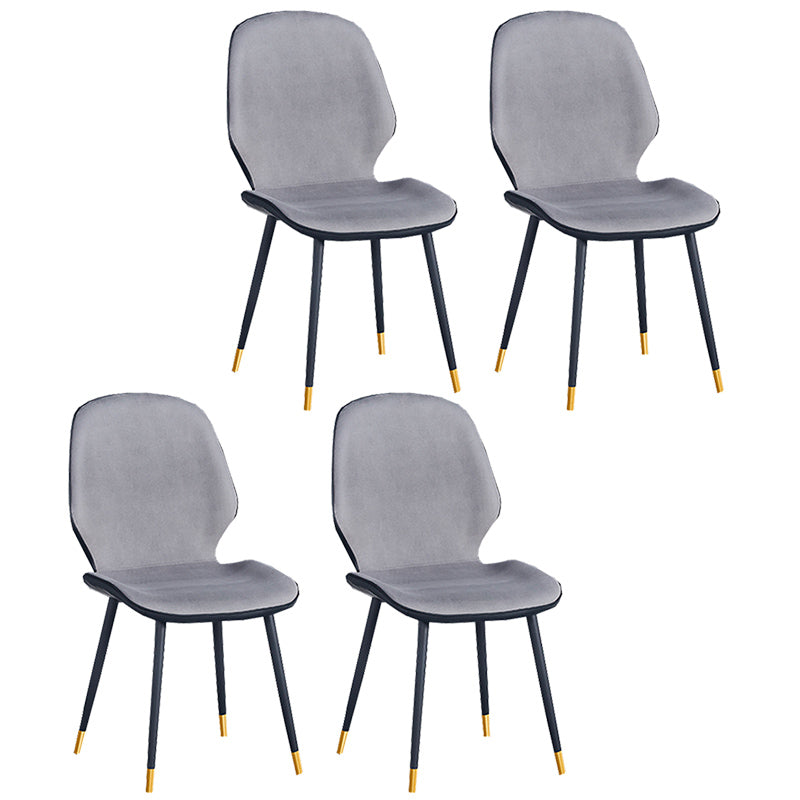 Chaise d'appoint scandinave pour la maison, chaise de salle à manger rembourrée en métal à dossier solide