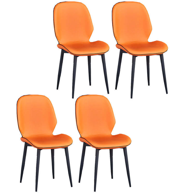 Chaise d'appoint scandinave pour la maison, chaise de salle à manger rembourrée en métal à dossier solide